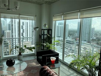 3319 - 133 Ne 2nd Ave, Condo with 2 bedrooms, 2 bathrooms and null parking in Miami FL | Image 3