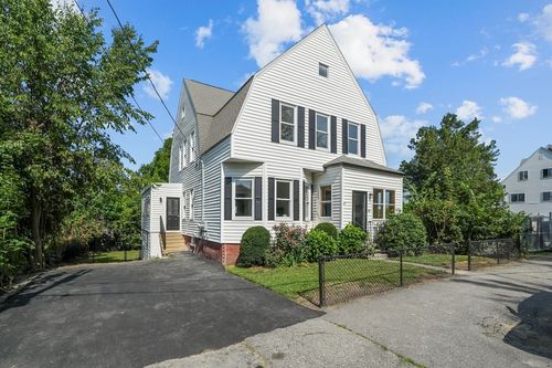 33 Gosnold St, Worcester, MA, 01606-2355 | Card Image