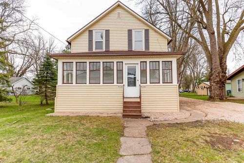 W7747 Pine Street, SHIOCTON, WI, 54170 | Card Image