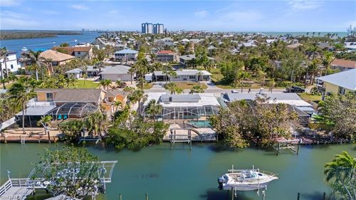411 Connecticut St, FORT MYERS BEACH, FL, 33931-3708 | Card Image