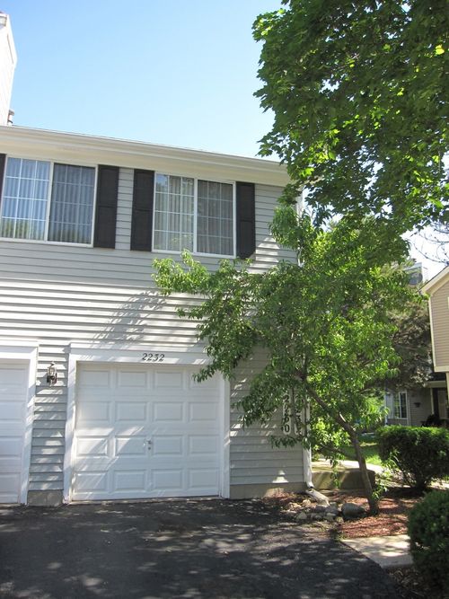 4-2232 Colorado Ave, Elgin, IL, 60123-2525 | Card Image