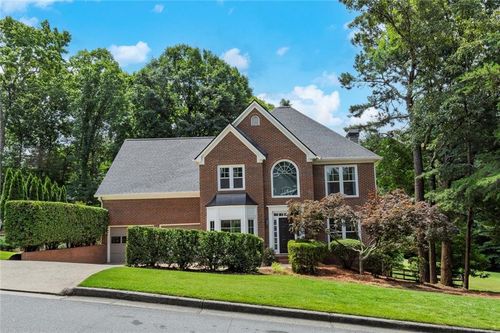 3317 Eagle Watch Dr, Woodstock, GA, 30189-1525 | Card Image