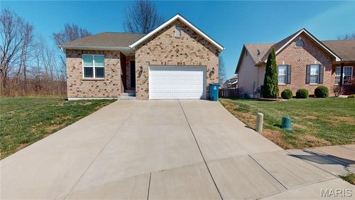 2629 Buenger Blvd, Granite City, IL, 62040-5202 | Card Image