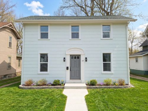 110 Hillsdale St, Hillsdale, MI, 49242-1209 | Card Image