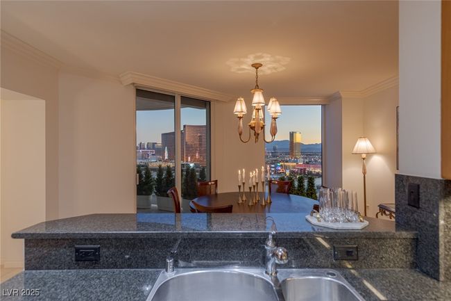 UNIT-2502 - 2877 Paradise Rd, Home with 3 bedrooms, 3 bathrooms and 1 parking in Las Vegas NV | Image 88