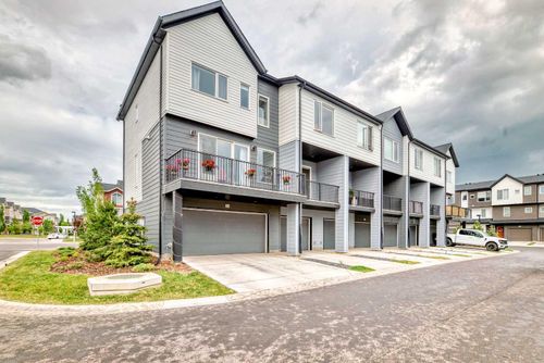 71 Skyview Ranch Ave Ne, Calgary, AB, T3N1Y8 | Card Image