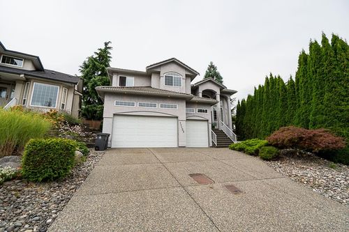 11135 164 St, Surrey, BC, V4N4X9 | Card Image