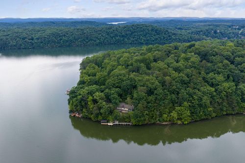 11642 Holly Cir, Soddy-Daisy, TN, 37379-6321 | Card Image