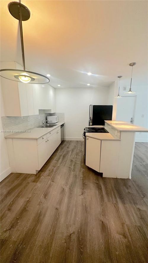 apt-v10-10836 Sw 88th St, Miami, FL, 33176-1353 | Card Image