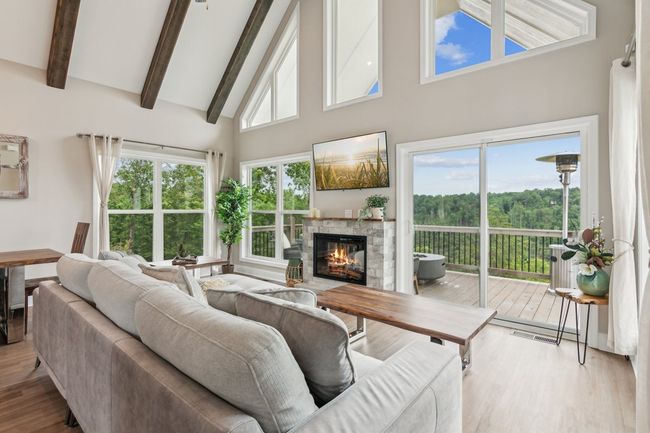 497 Jakes Landing Way S, Home with 3 bedrooms, 3 bathrooms and null parking in Ellijay GA | Image 19