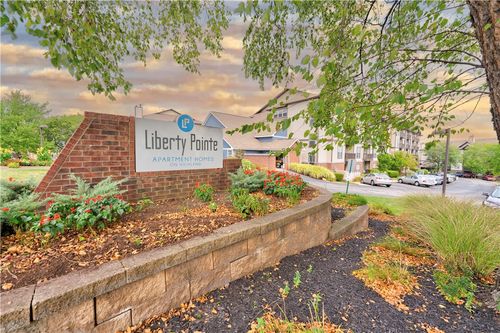 35 Highland Rd, Bethel Park, PA, 15102-1865 | Card Image