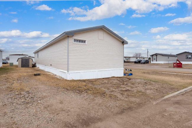 43 - 4302 49th Street, Home with 3 bedrooms, 2 bathrooms and 4 parking in Lloydminster SK | Image 9