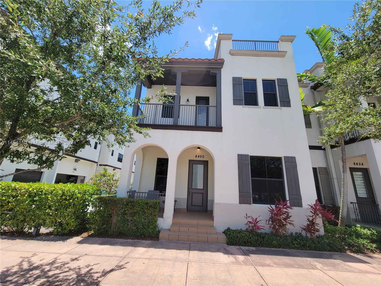 52nd St, Doral, FL 33166