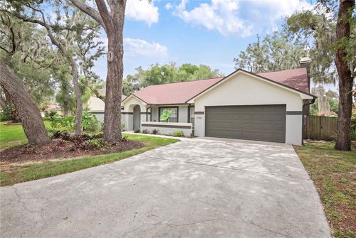 2766 Buckhorn Oaks Dr, Valrico, FL, 33594-4201 | Card Image