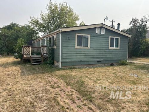 203 N Hall St, Grangeville, ID, 83530-1757 | Card Image