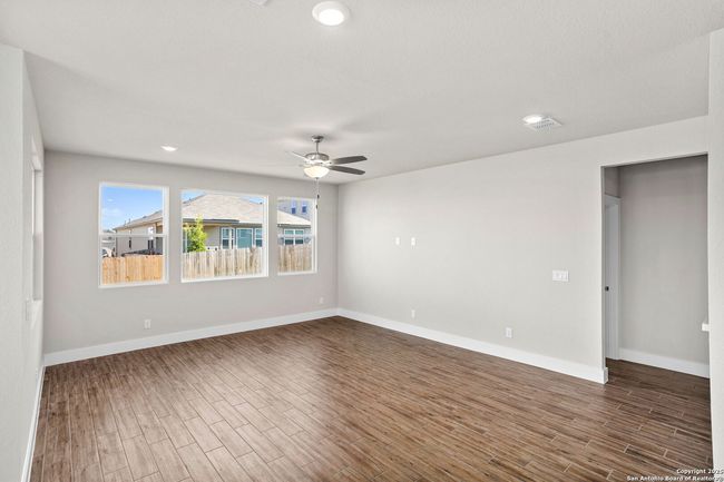 7317 Walkers Loop, House other with 4 bedrooms, 3 bathrooms and null parking in Live Oak TX | Image 9