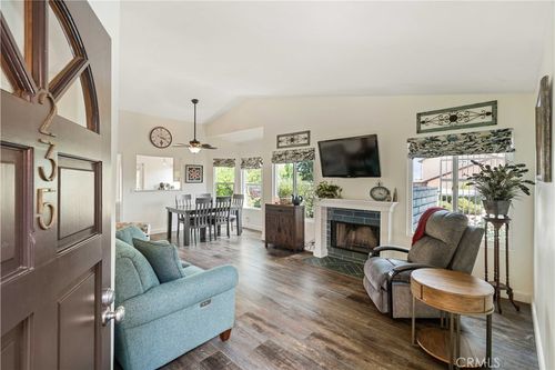 235-22909 Banyan Pl, Santa Clarita, CA, 91390 | Card Image