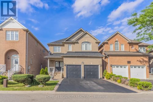 15 Newark Way, Brampton, ON, L7A2V1 | Card Image