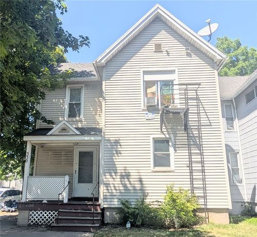 330 Lexington Ave, Rochester, NY, 14613-1916 | Card Image
