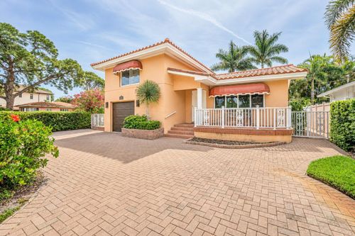 243 Snell Isle Blvd Ne, St Petersburg, FL, 33704-3645 | Card Image
