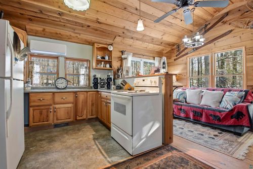 7953 N Wonder Ave, Hayward, WI, 54843-2195 | Card Image