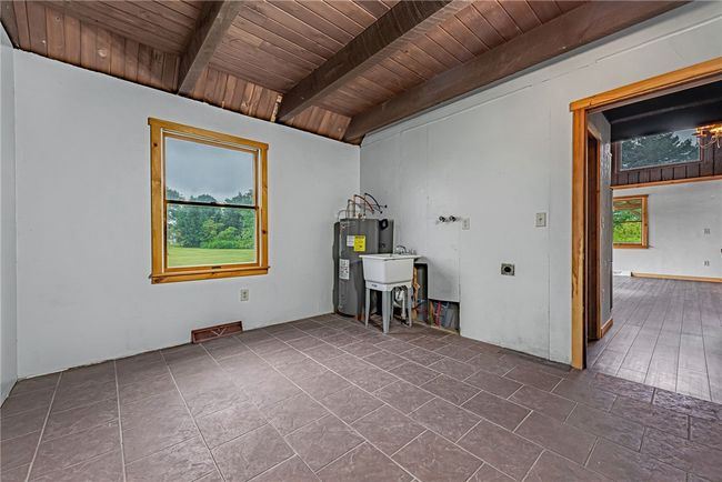 320 Spruce St, House other with 2 bedrooms, 1 bathrooms and 2 parking in Donegal PA | Image 13