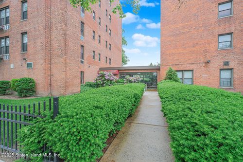 4-b-100 Colfax Ave, Staten Island, NY, 10306-3306 | Card Image