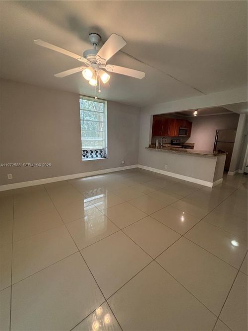 apt-107-400 Commodore Dr, PLANTATION, FL, 33325-2131 | Card Image