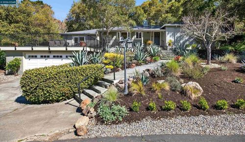 27 Glorietta Ct, Orinda, CA, 94563 | Card Image