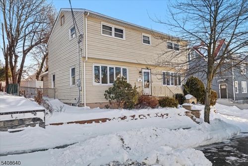 58 Mozart St, East Rutherford, NJ, 07073-1332 | Card Image