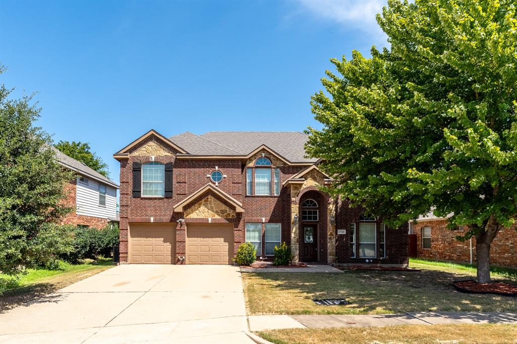 Eastland Dr, Grand Prairie, TX 75052