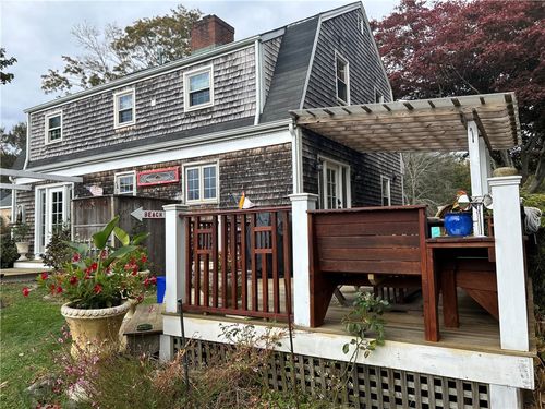 7 Boulevard East Boulevard, Middletown, RI, 02842 | Card Image
