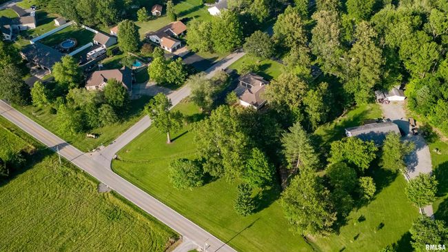 1803 Spring Garden Rd, House other with 3 bedrooms, 3 bathrooms and null parking in Marion IL | Image 38