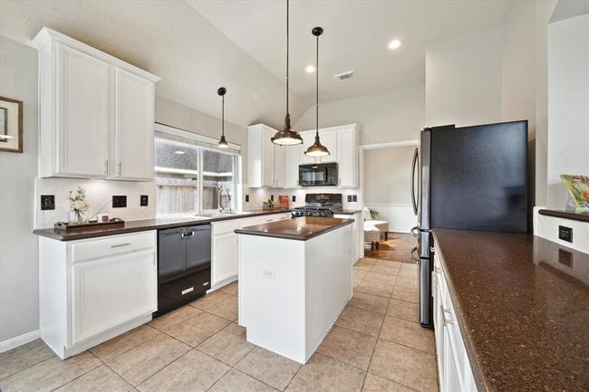 3231 Summerland Dr, House other with 3 bedrooms, 2 bathrooms and 2 parking in Manvel TX | Image 13