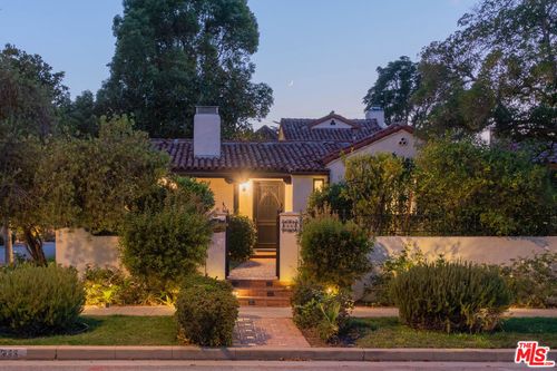 333 Virginia Ave, Pasadena, CA, 91107-3731 | Card Image