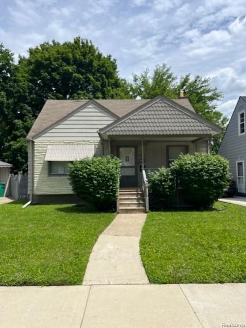 14627 Agnes Ave, Eastpointe, MI, 48021-2807 | Card Image
