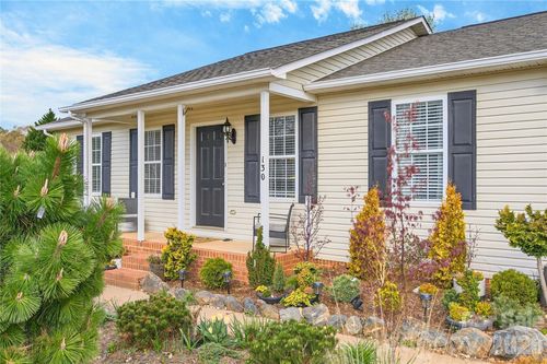 130 State Park Rd, Troutman, NC, 28166-7616 | Card Image