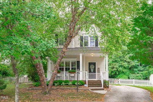 533 E Maple Ave, Holly Springs, NC, 27540-7882 | Card Image