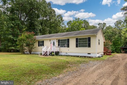 2876 Doctors Rd, LOUISA, VA, 23093-6180 | Card Image