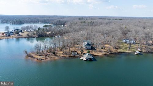 175 Covenant Way, BUMPASS, VA, 23024-4618 | Card Image