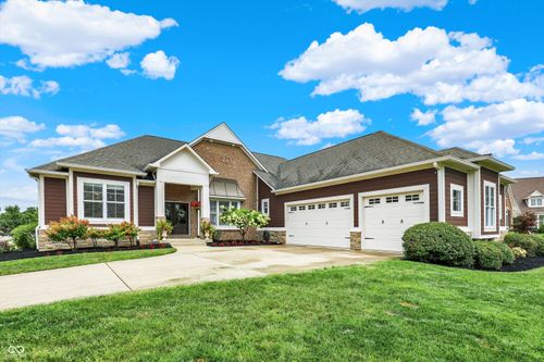 16801 Durmast Oak Dr, Westfield, IN, 46074-5402 | Card Image