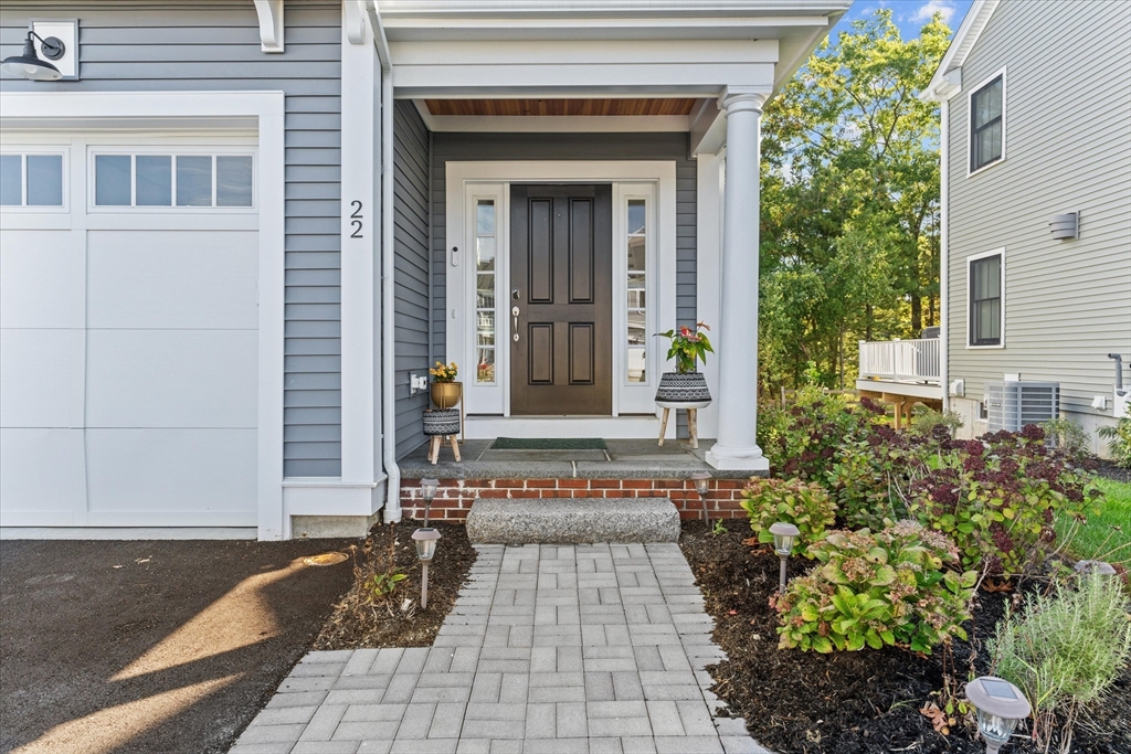 Cutter Ln, Amesbury, MA 01913