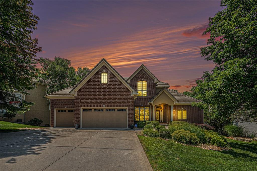 Clearwater Dr, Parkville, MO 64152