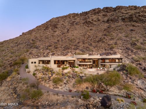 5526 E Roadrunner Rd, Paradise Valley, AZ, 85253-3329 | Card Image