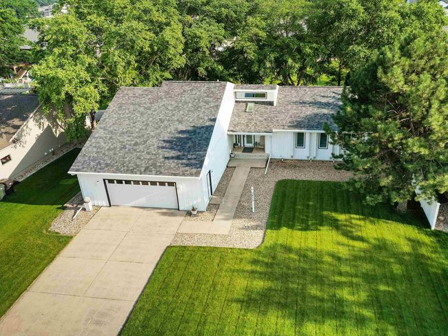 1810 Donald Dr, House other with 3 bedrooms, 3 bathrooms and null parking in Cedar Falls IA | Image 6