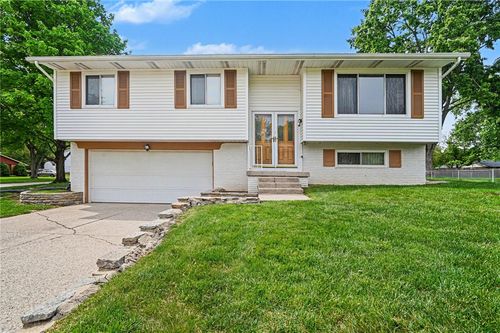 2040 Penbrooke Trail, Miamisburg, OH, 45459 | Card Image