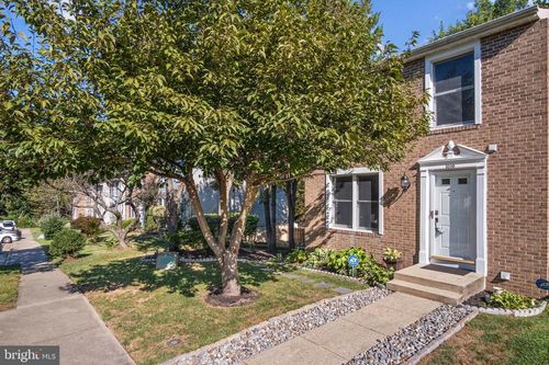 3390 Longbow Ct, WOODBRIDGE, VA, 22192-4405 | Card Image
