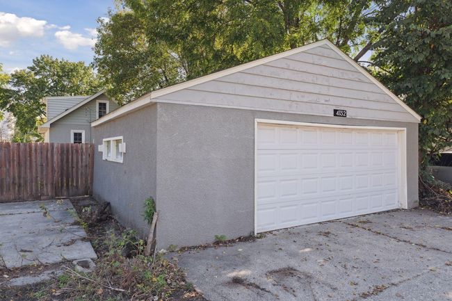 Over-sized 2-car garage | Image 37