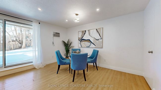 54 - 15 Pebble Byway, Condo with 3 bedrooms, 1 bathrooms and null parking in North York ON | Image 7