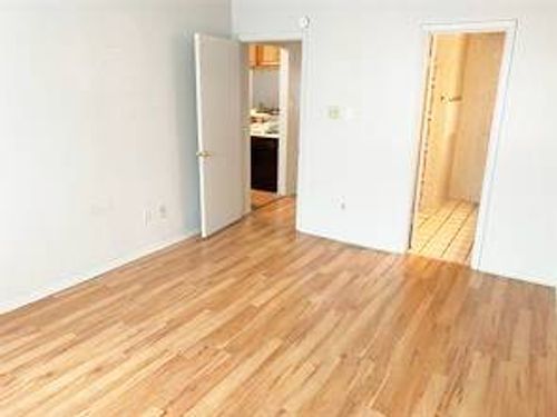 229-806 W 24th St, Austin, TX, 78705-4723 | Card Image